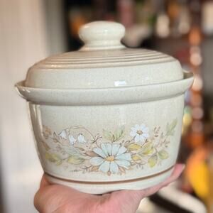 Royal Doulton “Florinda” Lidded Casserole Dish – Lambethware